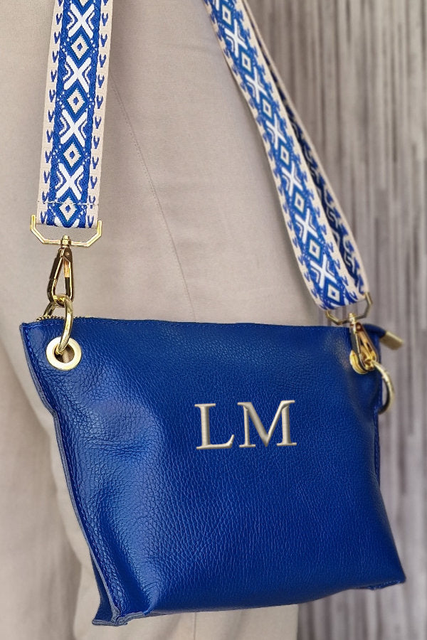 Bolso azul de piel personalizado con asa étnica