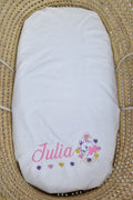 Sábana bajera ajustable bordada con gatita personalizada con nombre para guardería